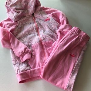 Girls Puma sweat suit